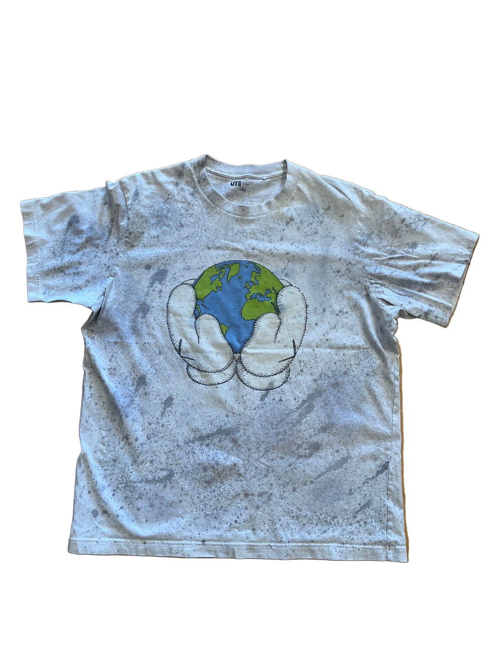 Uniqlo Kaws Globe Tie Dye
